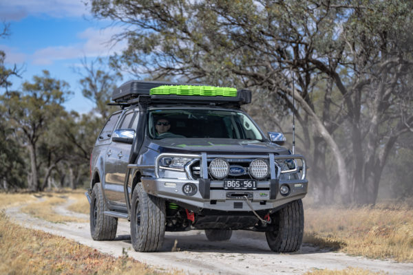 FORD RANGER 2011+ DELUXE COMMERCIAL BULL BAR