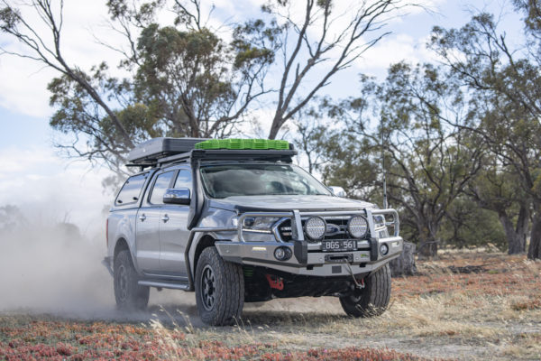 FORD RANGER 2011+ DELUXE COMMERCIAL BULL BAR