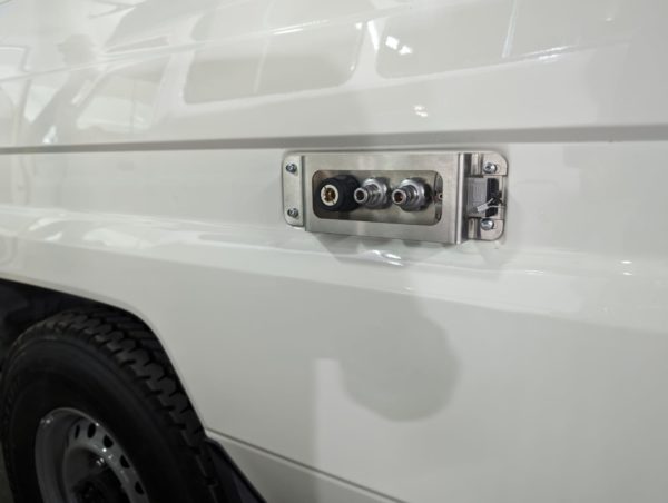 LC70 SERIES UTILITY BRACKET