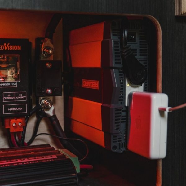 2000W PURE SINE WAVE INVERTER