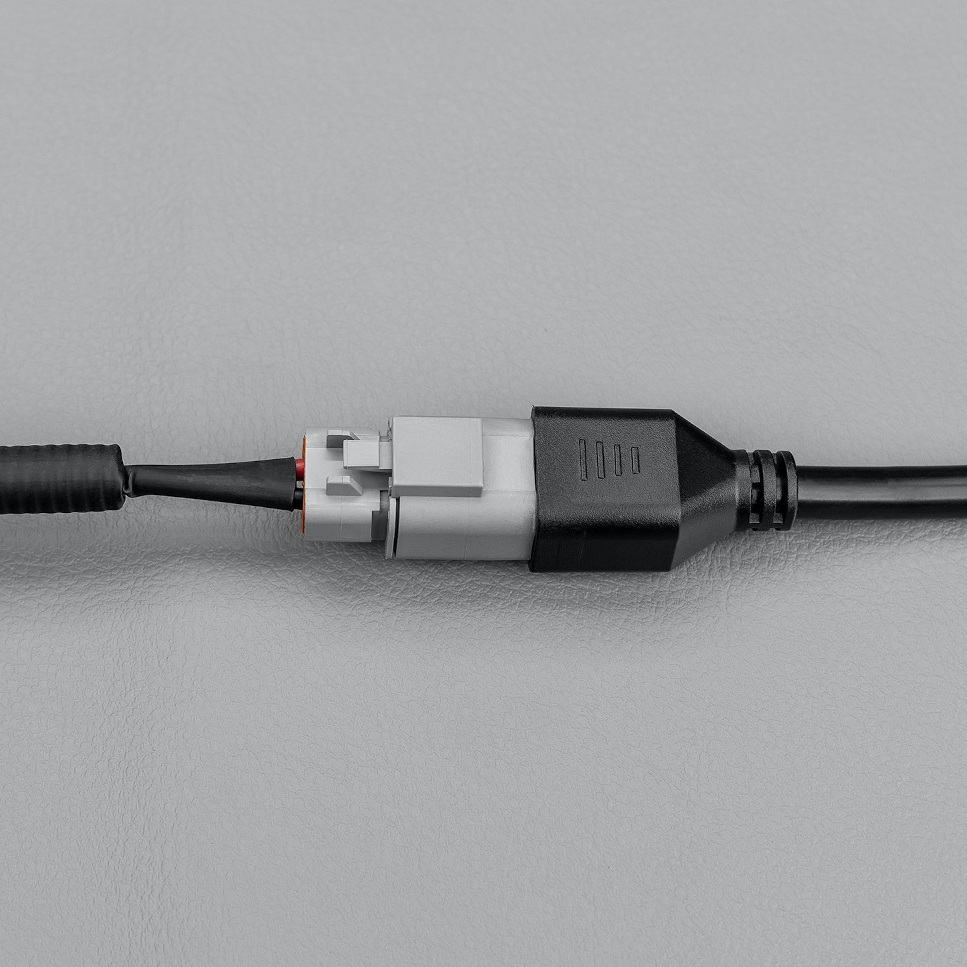 2 TO 1 DEUTSCH DTP CONNECTOR / SPLITTER | 2 LIGHTS WITH 1 WIRING HARNESS 1.5M