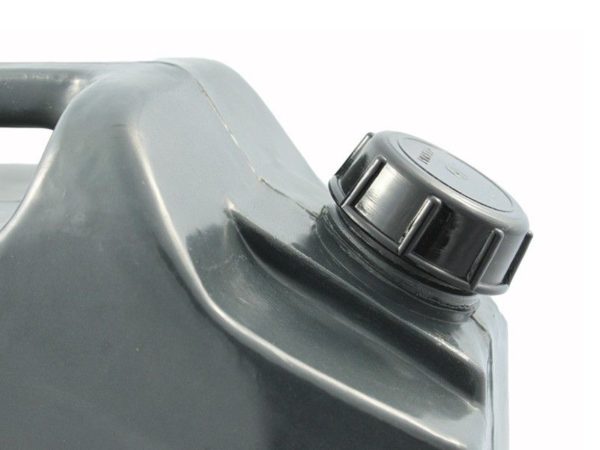 PLASTIC WATER JERRY CAN WITH TAP – BY FRONT RUNNER