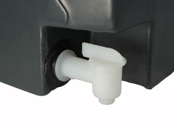 PLASTIC WATER JERRY CAN WITH TAP – BY FRONT RUNNER