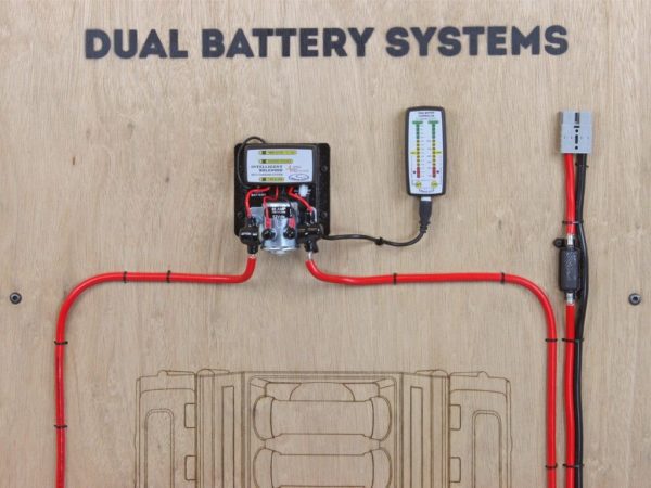 UNIVERSAL 70A BATTERY BRACKET