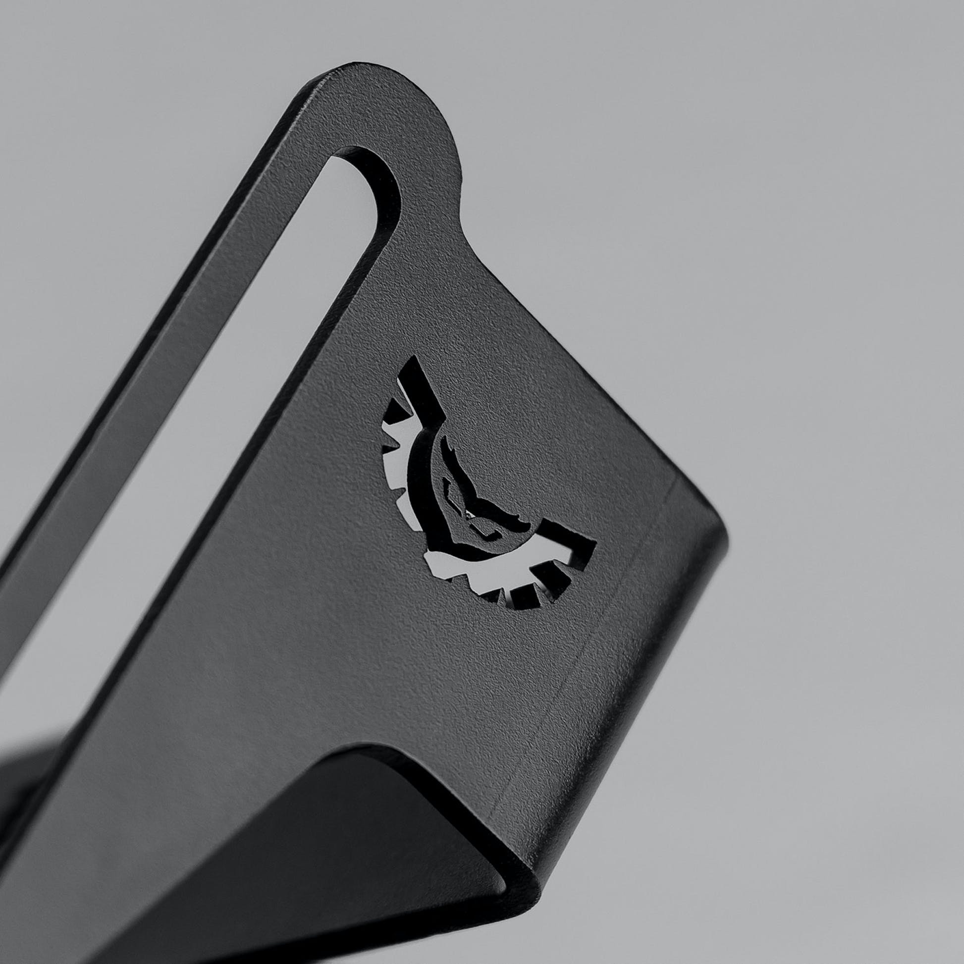 HILUX INNER GRILLE BRACKET
