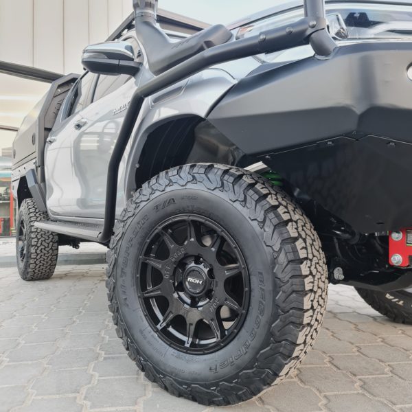 HILUX REVO 2015+ STEEL SIDE STEPS & RAILS