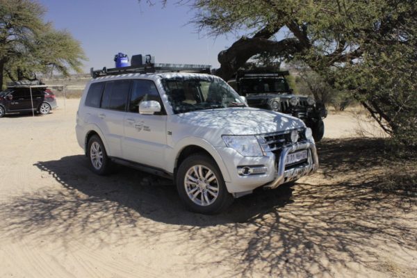 PAJERO LWB CK/BK (2000+) SLIMLINE II ROOF RACK KIT – KRMP018T