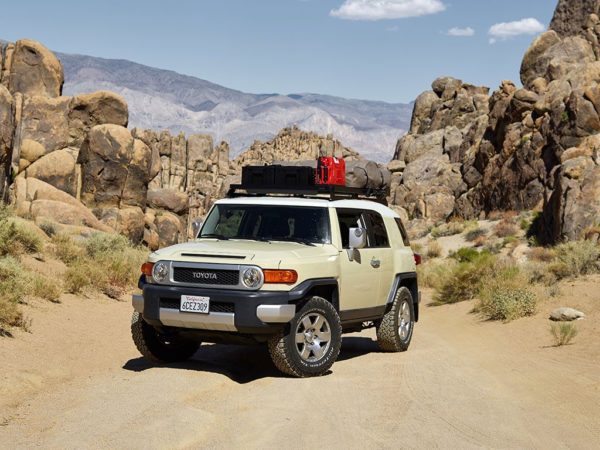 FJ CRUISER (1964mm) SLIMLINE II ROOF RACK KIT – KRTF020T
