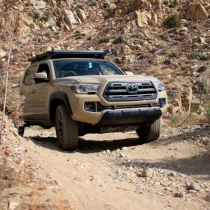 TACOMA (2005-CURRENT) (1358mm) SLIMLINE II ROOF RACK KIT – KRTT002T