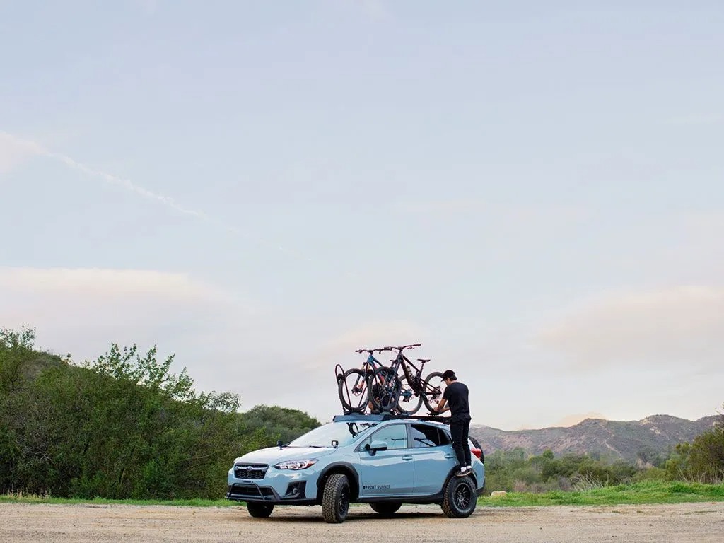 SUBARU XV CROSSTREK 2ND GEN (GT) (2017-2023)SLIMSPORT ROOF RACK KIT