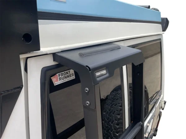 LC75/78 Troopy Ladder