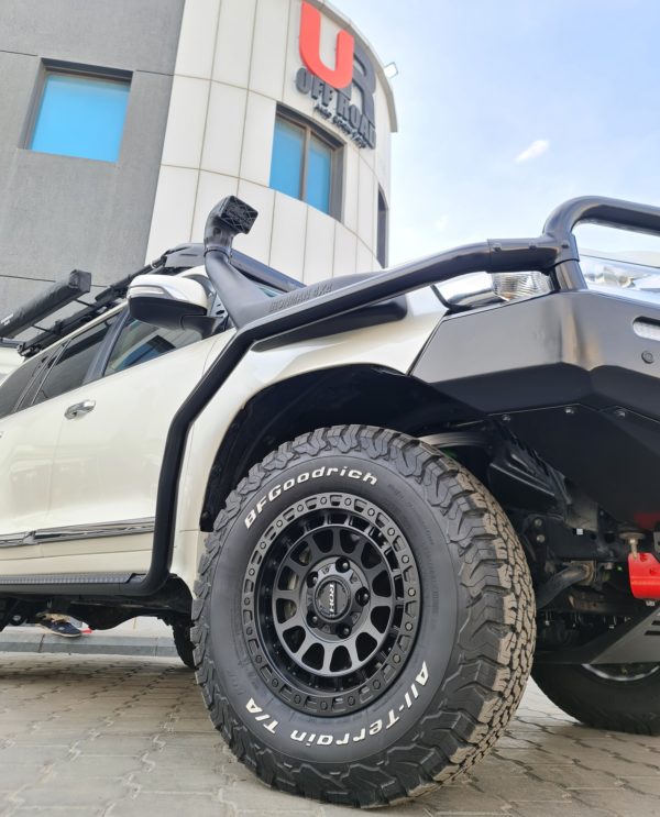 LC200 (17X9) 4x ASSAULT WHEELS (5/150)