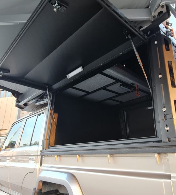 LC79 CANOPY CAMPER