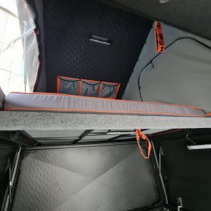 LC79 CANOPY CAMPER