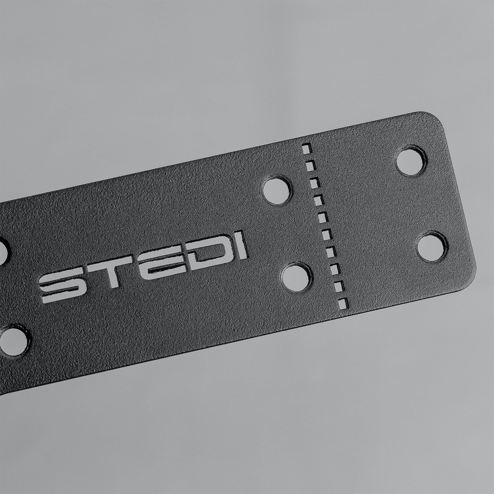 LICENSE PLATE REVERSE BRACKET (TO SUIT MICRO V2 13.9 INCH)