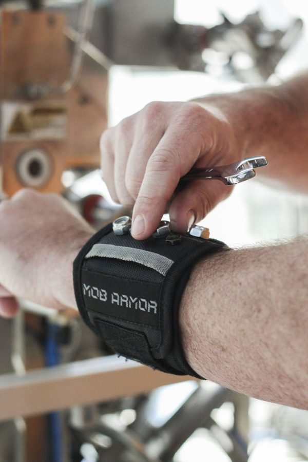 Mag Band Magnetic Wrist Toolbox