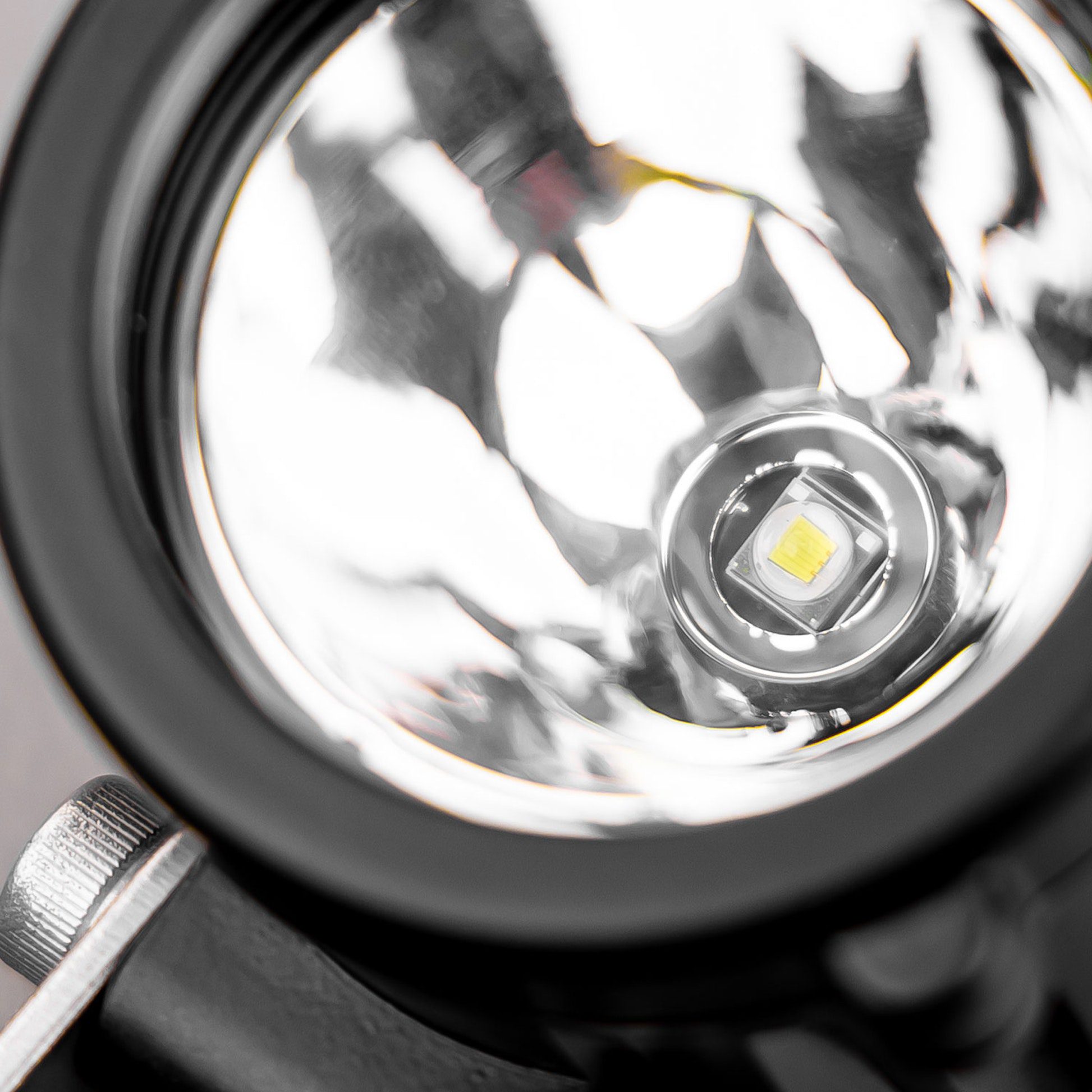 MCX10 MOTORCYLE LED LIGHT DRIVING BEAM