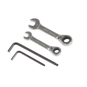 4 PIECE TOOL KIT – BY FRONT RUNNER