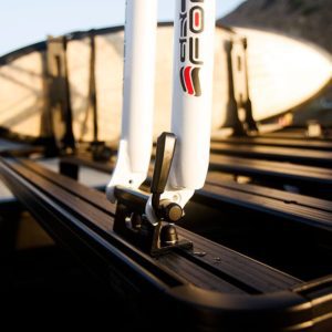 FORK MOUNT BIKE CARRIER / POWER EDITION – BY FRONT RUNNER