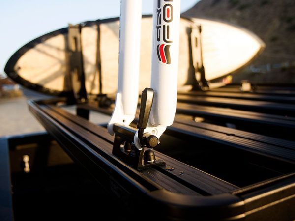 FORK MOUNT BIKE CARRIER / POWER EDITION – BY FRONT RUNNER