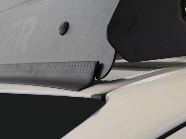 WIND FAIRING FOR LOW PROFILE RACK / 1345MM/1425MM(W) – BY FRONT RUNNER