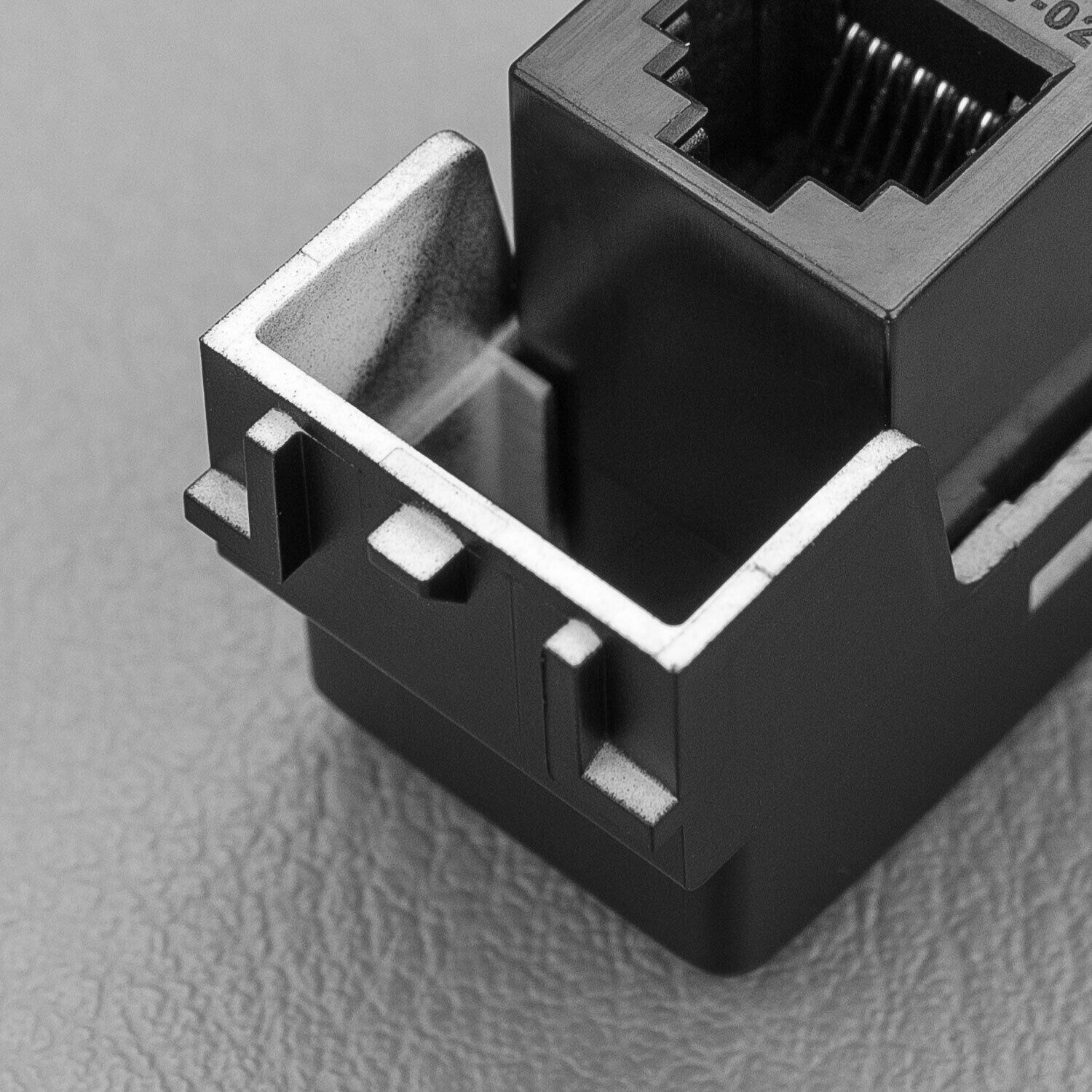 Nissan Tall Type RJ45 UHF Pass Through