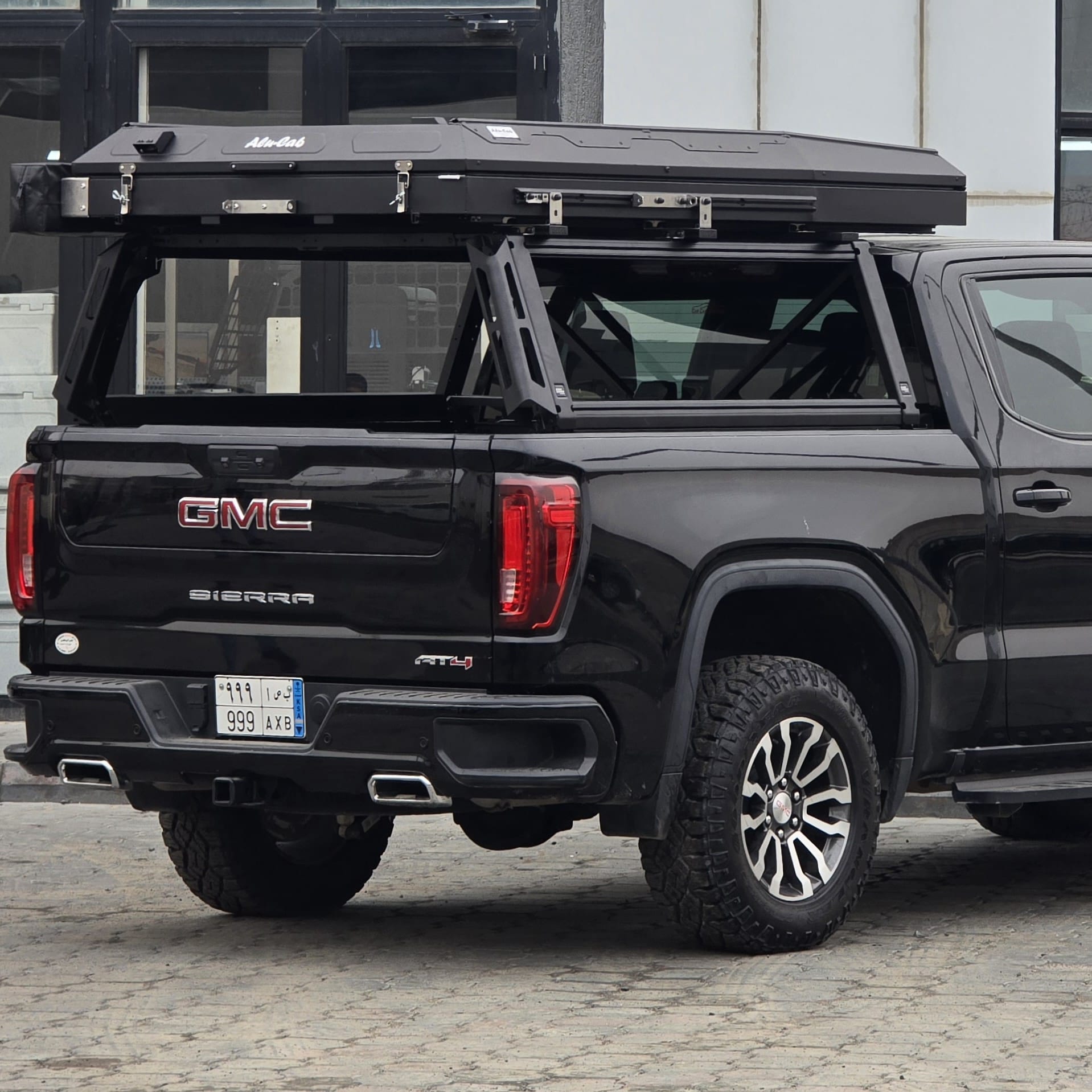 Silverado 5.5 Bed (2019-Current) Pro Bed System Front Runner |