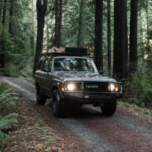 LC60 (2166mm) SLIMLINE II ROOF RACK KIT TALL – KRTL041T