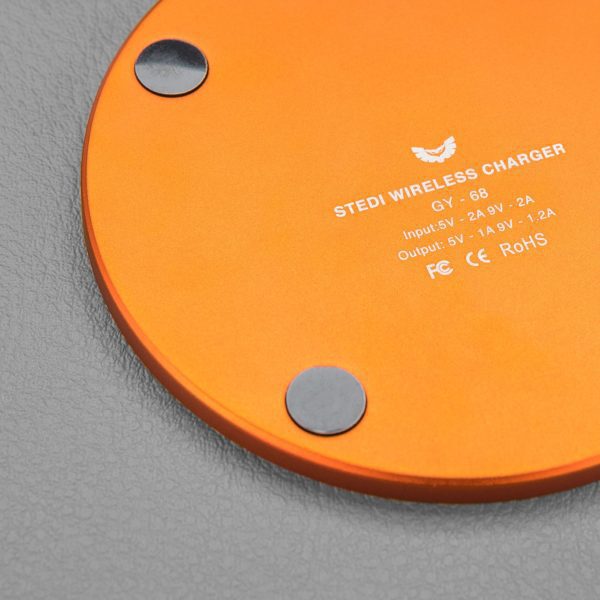 STEDI WIRELESS CHARGER | SMILEY