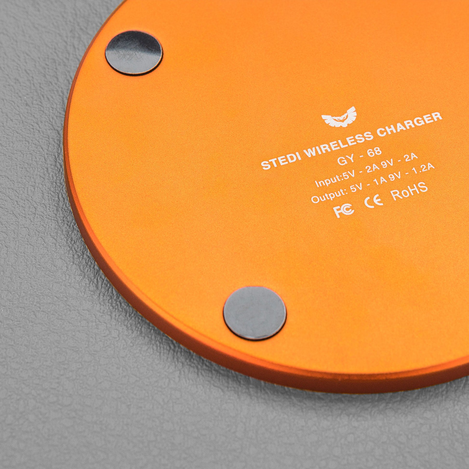 STEDI WIRELESS CHARGER | SMILEY